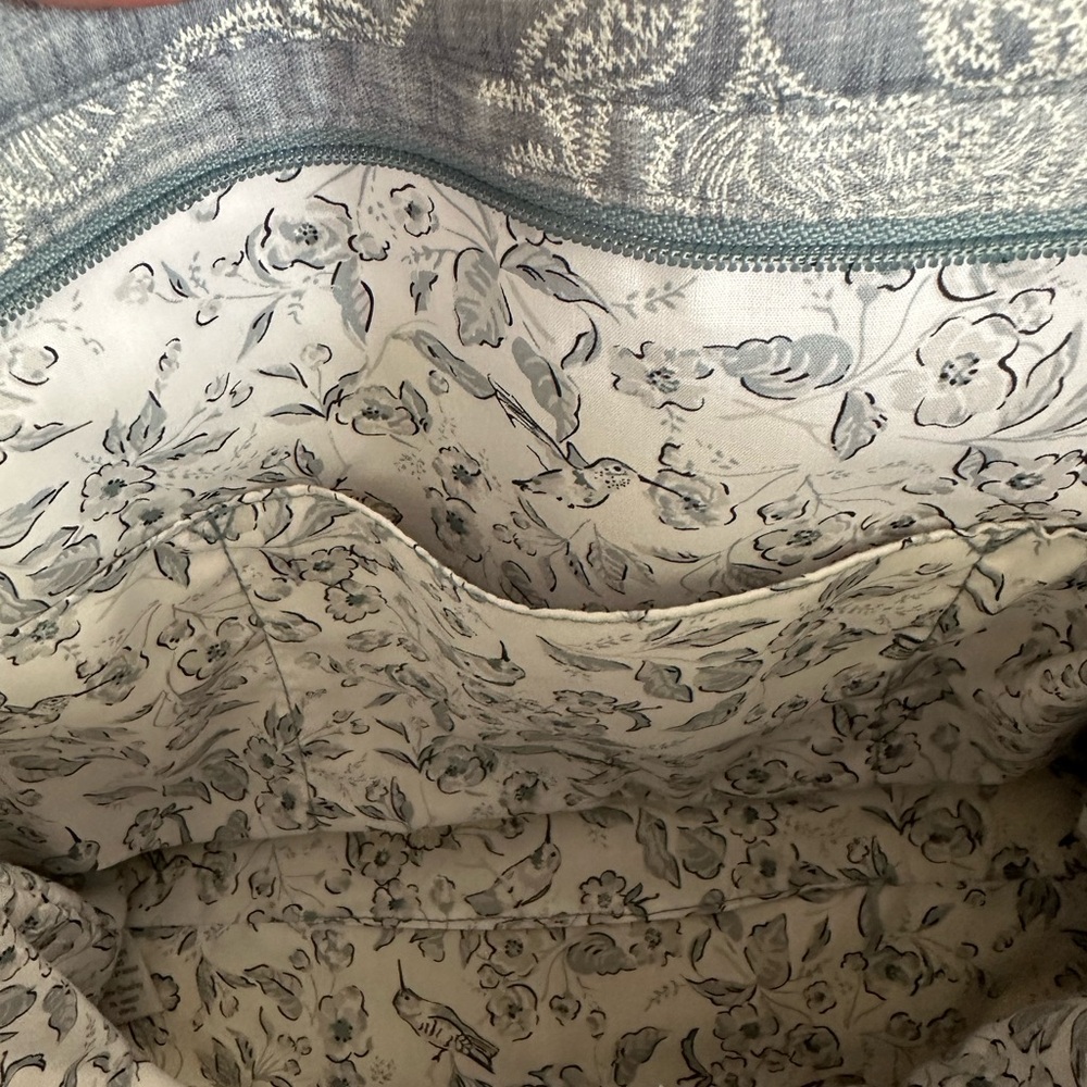 VERA BRADLEY ICONIC VERA TOTE PARK LACE - Picture 8 of 8